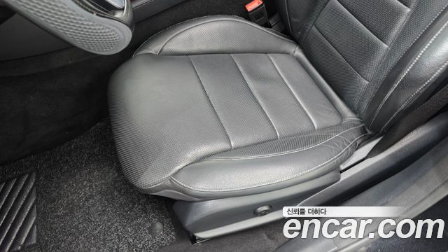 Mercedes-Benz E-Class E300 AMG Line