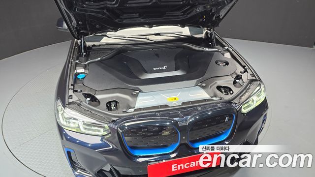 BMW iX3 M Sports