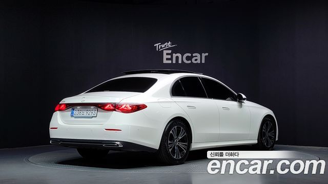 Mercedes-Benz E-Class E200 Avantgarde
