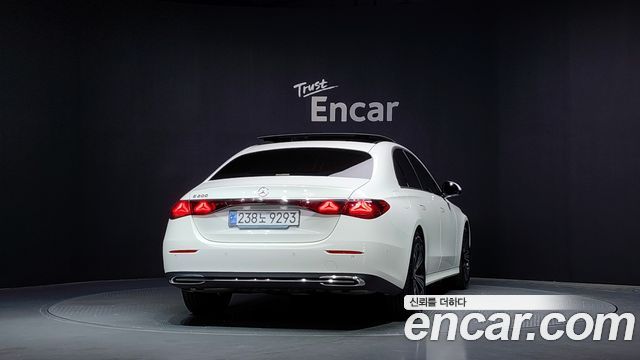 Mercedes-Benz E-Class E200 Avantgarde