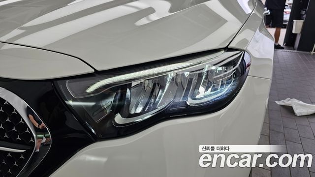 Mercedes-Benz E-Class E200 Avantgarde