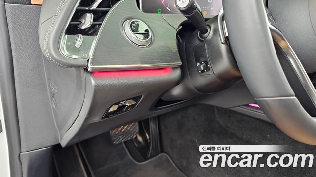 Mercedes-Benz E-Class E200 Avantgarde