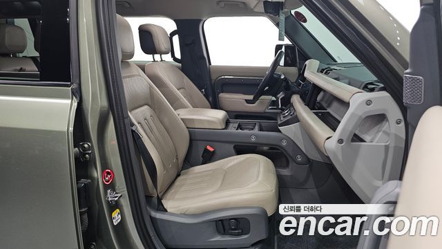 Land Rover Defender 110 D300 HSE