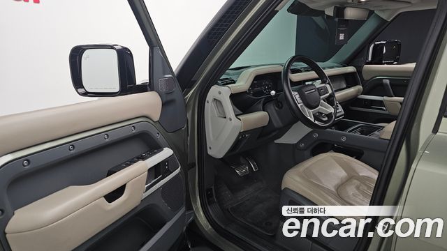 Land Rover Defender 110 D300 HSE