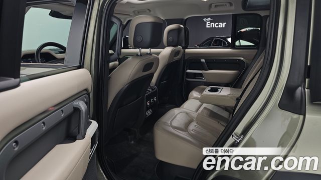 Land Rover Defender 110 D300 HSE