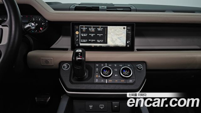 Land Rover Defender 110 D300 HSE