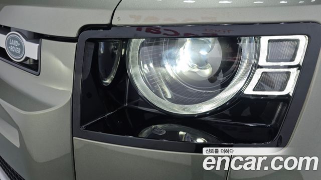 Land Rover Defender 110 D300 HSE