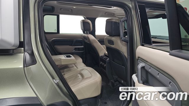 Land Rover Defender 110 D300 HSE