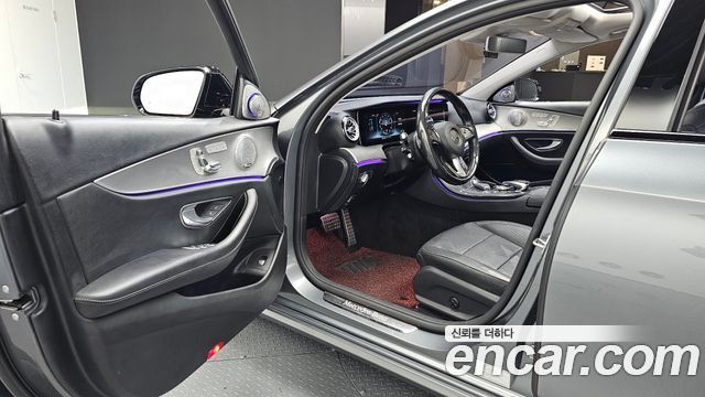 Mercedes-Benz E-Class E300 Avantgarde