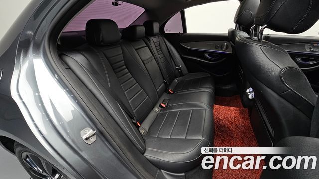 Mercedes-Benz E-Class E300 Avantgarde