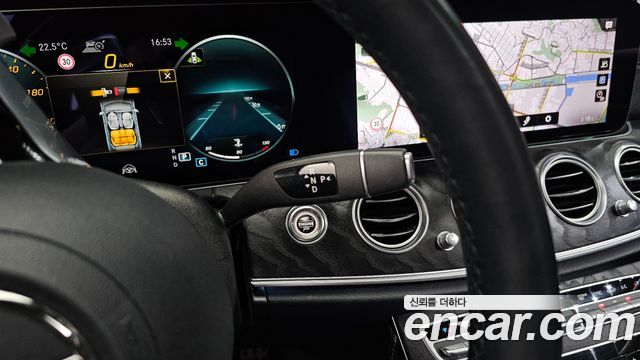 Mercedes-Benz E-Class E220d 4MATIC AMG Line
