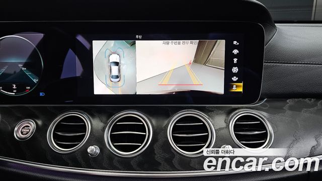 Mercedes-Benz E-Class E220d 4MATIC AMG Line