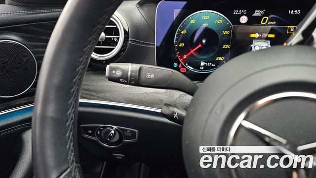 Mercedes-Benz E-Class E220d 4MATIC AMG Line