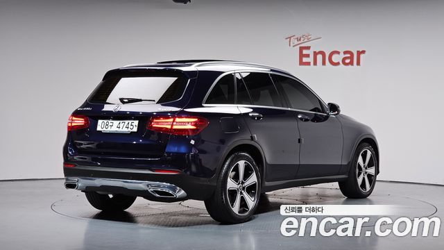 Mercedes-Benz GLC-Class GLC220 d 4MATIC