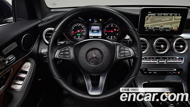 Mercedes-Benz GLC-Class GLC220 d 4MATIC