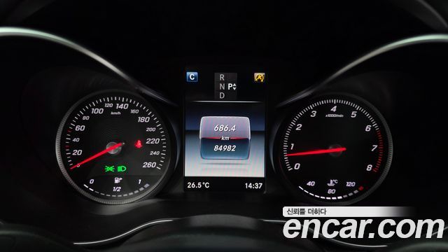 Mercedes-Benz C-Class C200 AMG Line