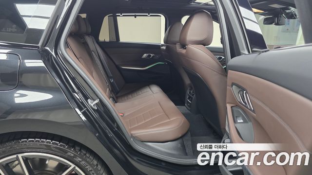 BMW 3-Series M340i xDrive Touring Pro