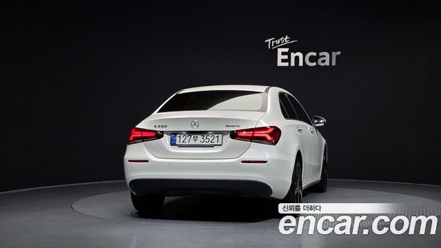Mercedes-Benz A-Class A250 4MATIC Sedan