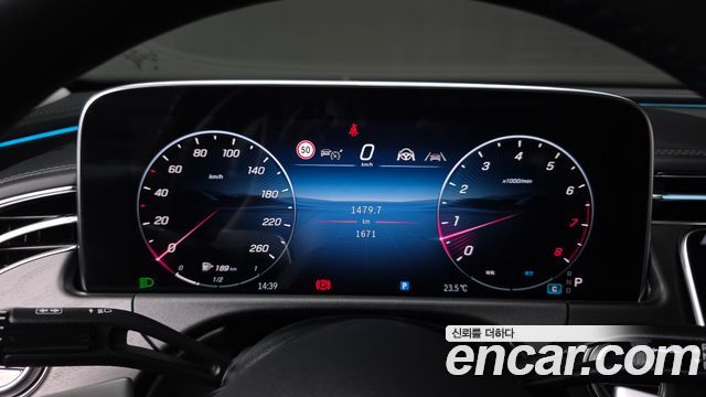 Mercedes-Benz E-Class E200 Avantgarde
