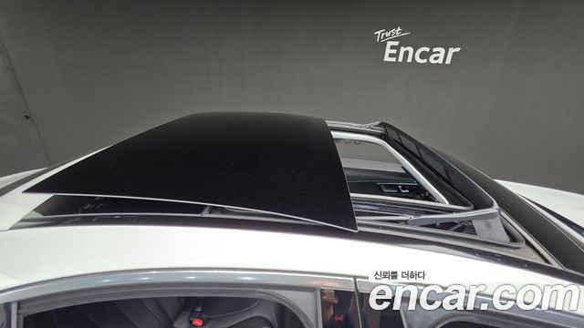 Mercedes-Benz E-Class E200 Avantgarde