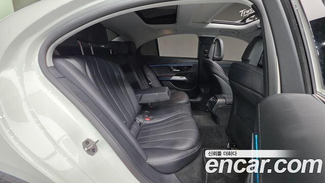Mercedes-Benz E-Class E200 Avantgarde