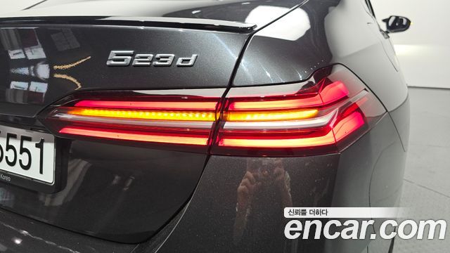BMW 5-Series 523d xDrive M Sport