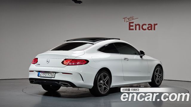 Mercedes-Benz C-Class C200 Coupe