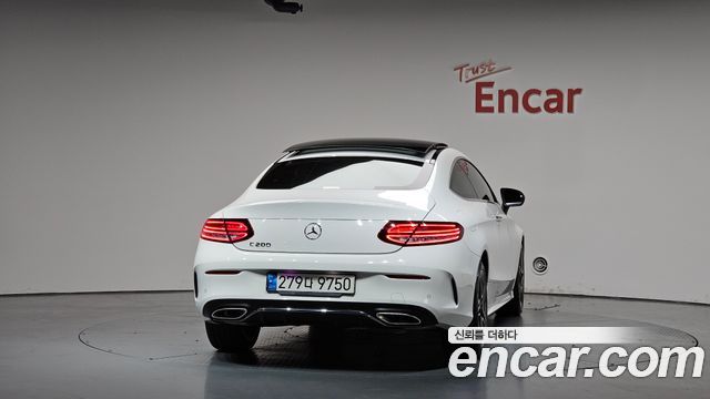 Mercedes-Benz C-Class C200 Coupe
