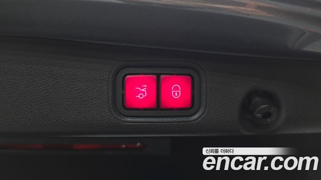 Mercedes-Benz E-Class E300 Exclusive