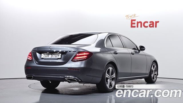 Mercedes-Benz E-Class E300 Avantgarde
