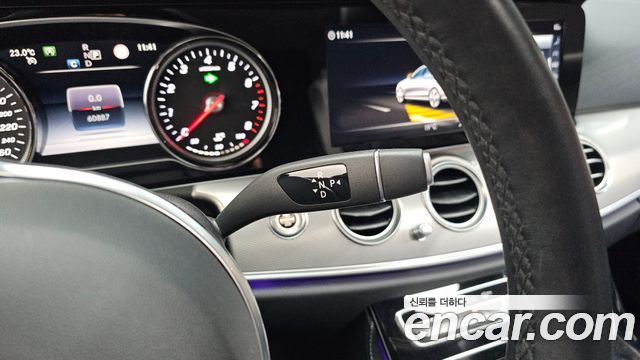 Mercedes-Benz E-Class E300 Avantgarde