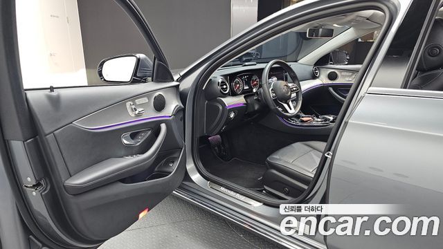 Mercedes-Benz E-Class E300 Avantgarde