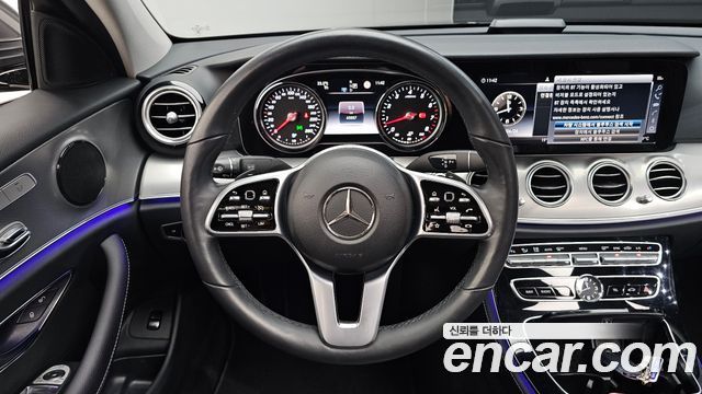 Mercedes-Benz E-Class E300 Avantgarde