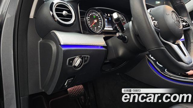 Mercedes-Benz E-Class E300 Avantgarde