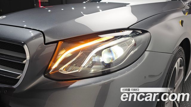 Mercedes-Benz E-Class E300 Avantgarde