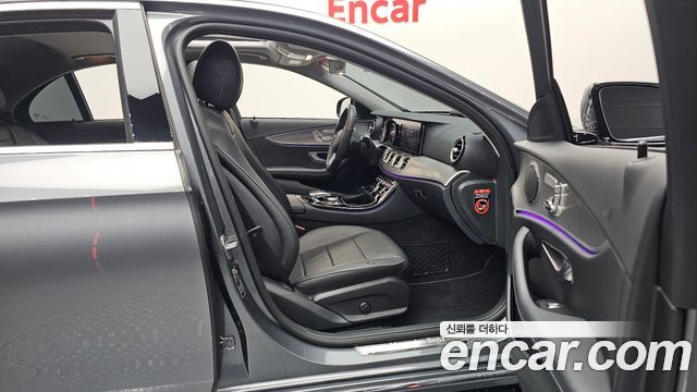 Mercedes-Benz E-Class E300 Avantgarde