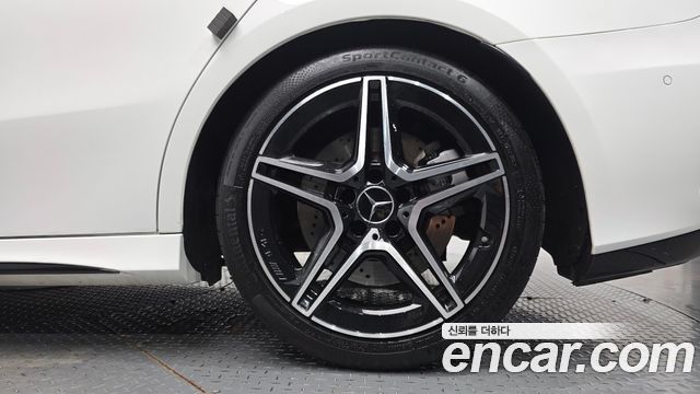 Mercedes-Benz A-Class AMG A35 4MATIC Sedan