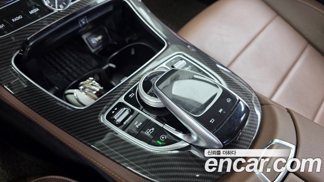 Mercedes-Benz E-Class E300 4MATIC Avnatgarde