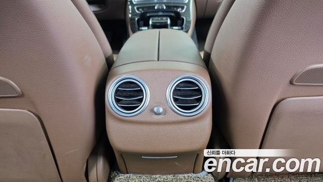 Mercedes-Benz E-Class E300 4MATIC Avnatgarde