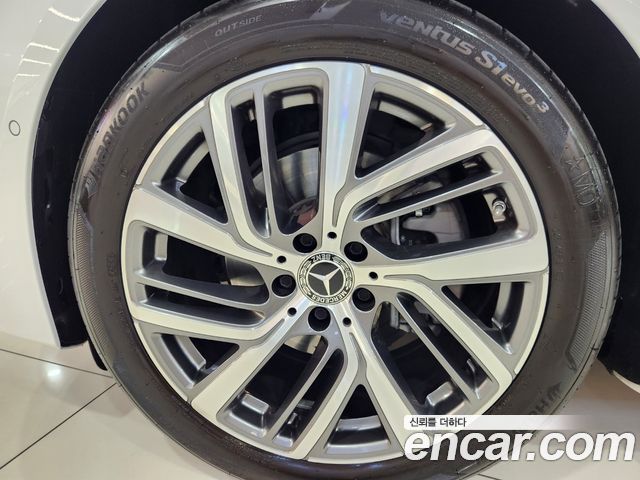 Mercedes-Benz E-Class E220d 4MATIC Exclusive