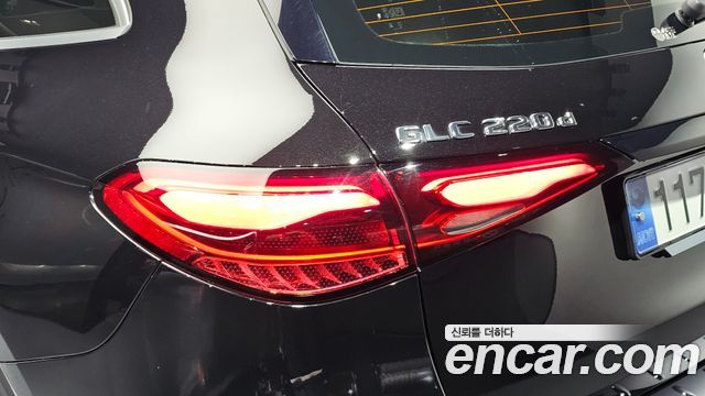 Mercedes-Benz GLC-Class GLC220 d 4MATIC