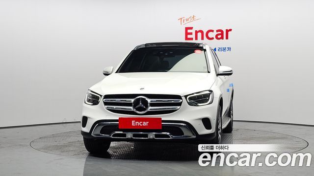 Mercedes-Benz GLC-Class GLC300e 4MATIC