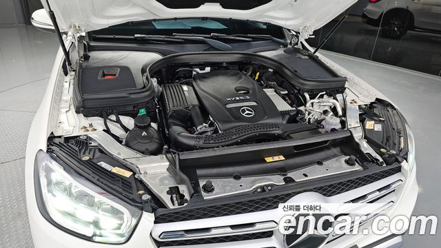 Mercedes-Benz GLC-Class GLC300e 4MATIC