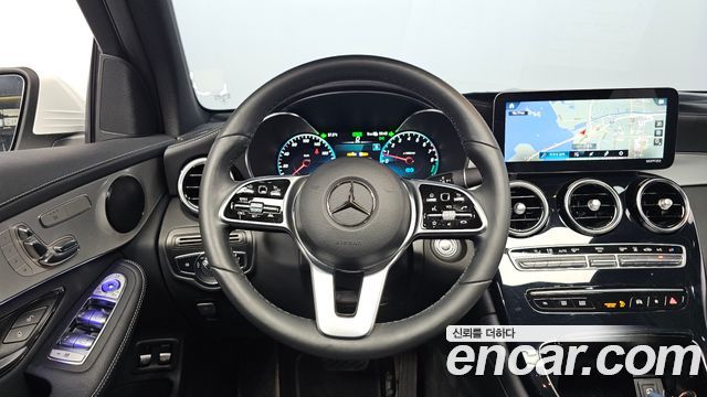 Mercedes-Benz GLC-Class GLC300e 4MATIC