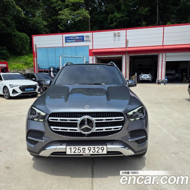 Mercedes-Benz GLE-Class GLE300d 4MATIC