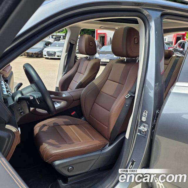 Mercedes-Benz GLE-Class GLE300d 4MATIC