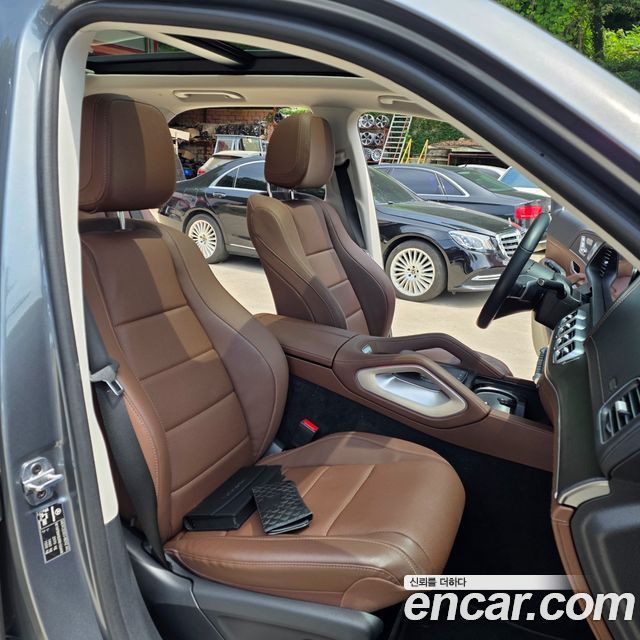 Mercedes-Benz GLE-Class GLE300d 4MATIC
