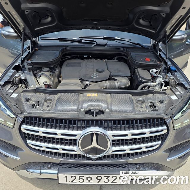 Mercedes-Benz GLE-Class GLE300d 4MATIC