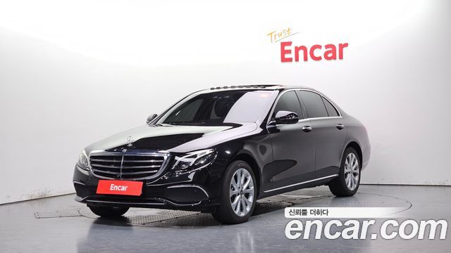 Mercedes-Benz E-Class E300 4MATIC Exclusive