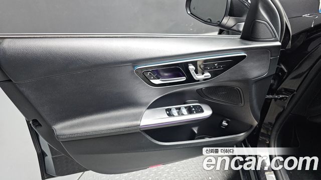 Mercedes-Benz C-Class C200 Avantgarde